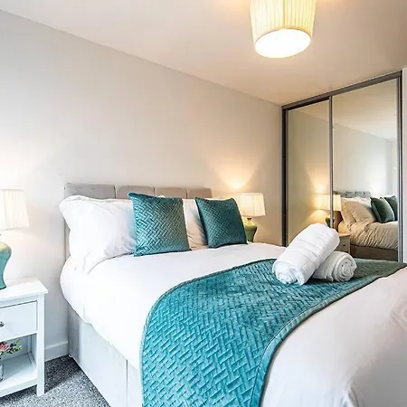 Stylish 2 Bed 87 - Centre, Free Parking, Alexa, Espresso Machine & Netflix - Hosted By Host Save Sheffield