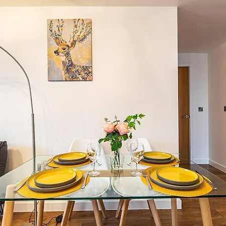 Apartment Stylish 2 Bed 87 - Centre, Free Parking, Alexa, Espresso Machine & Netflix - Hosted By Host Save Sheffield